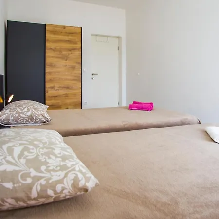 Peljesac Apartamento *